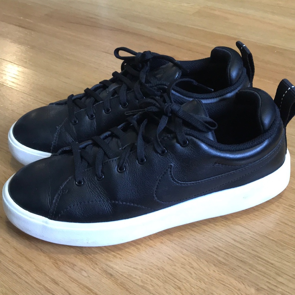 Nike Golf Shoes in Black Leather